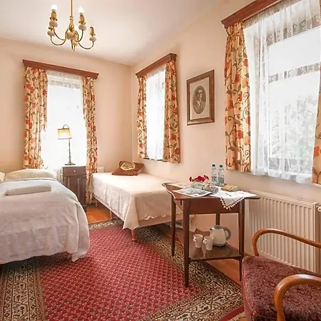 فندق مبيت وإفطار Solej 3*